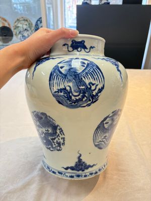 A pair of Chinese blue and white 'dragons and phoenixes' vases, Kangxi — photo 11