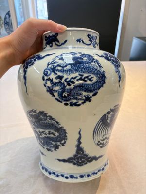 A pair of Chinese blue and white 'dragons and phoenixes' vases, Kangxi — photo 2