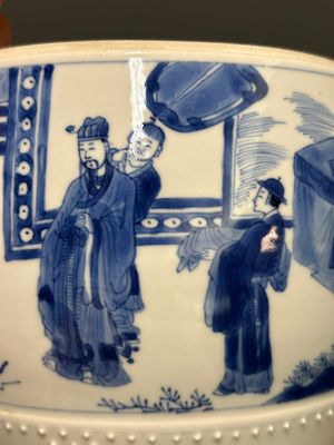 A pair of Chinese blue and white drum-shaped jars and cover, Jiajing mark, Kangxi — 照片 29