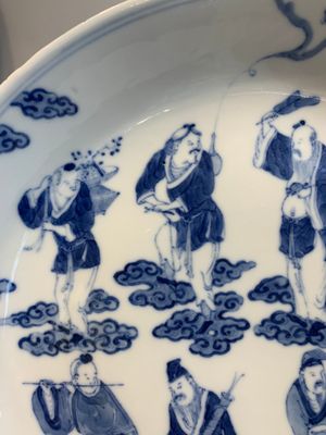 A pair of Chinese blue and white 'Eight Immortals' plates, Kangxi mark, 19th C. — photo 4
