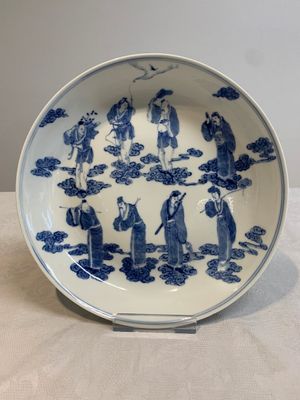 A pair of Chinese blue and white 'Eight Immortals' plates, Kangxi mark, 19th C. — photo 10