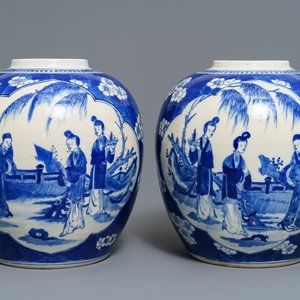 A pair of Chinese blue and white ginger jars, Kangxi mark, 19th C. — 照片 1