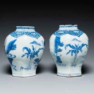 A pair of Chinese blue and white hexagonal vases, Transitional period — photo 3
