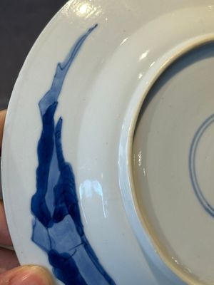 A pair of Chinese blue and white 'hunting scene' plates, Qi Yu Bao Ding Zhi Zhen 奇玉寶鼎之珍 mark, Kangxi — photo 18