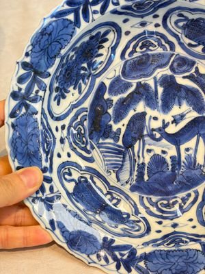 A pair of Chinese blue and white 'Klapmuts' bowls with deer design, Wanli — photo 14