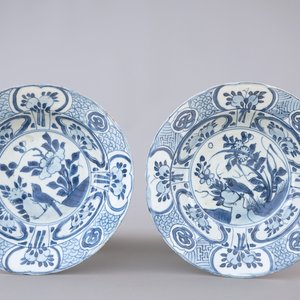 A pair of Chinese blue and white kraak porcelain klapmuts bowls, Wan-Li, Ming Dynasty — 照片 1