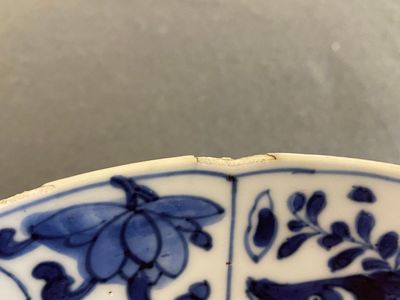 A pair of Chinese blue and white kraak-style dishes with VOC-ships, Kangxi — photo 11