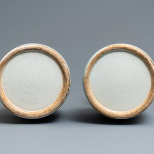 A pair of Chinese blue and white 'landscape' vases, 19th C. — 照片 6