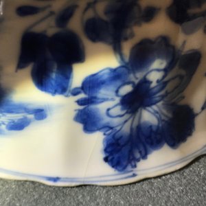 A pair of Chinese blue and white lobed phoenix bowls, Kangxi — photo 9