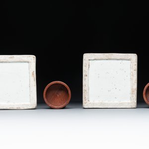 A pair of Chinese blue and white 'Long Eliza' square flasks, Kangxi — photo 6