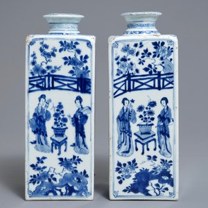 A pair of Chinese blue and white 'Long Eliza' square tea caddies, Yu mark, Kangxi — photo 2