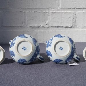 A pair of Chinese blue and white 'Long Eliza' teapots, 'Qing Yu Tang Zhi' mark, Kangxi — photo 21