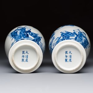 A pair of Chinese blue and white 'Meiping' vases with figures and a poem, signed Xu Banqiu 徐半秋, Kangxi mark, 19th C. — foto 6