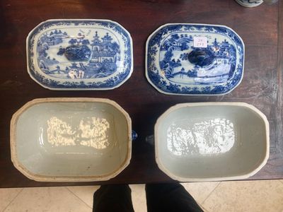 A pair of Chinese blue and white miniature chocolate jugs and three tureens, Qianlong — 照片 13