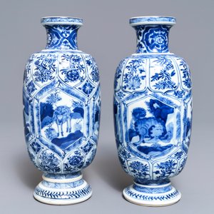 A pair of Chinese blue and white 'mythical beasts' vases, Kangxi — 照片 2