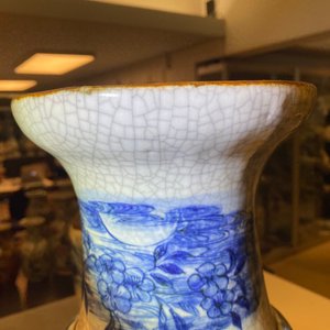 A pair of Chinese blue and white Nanking crackle-glazed vases, 19th C. — 照片 9