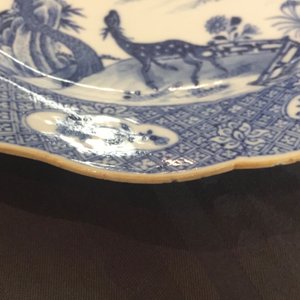 A pair of Chinese blue and white plates with animals in a garden, Qianlong — photo 6
