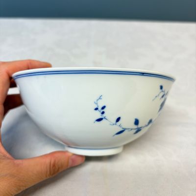 A pair of Chinese blue and white 'Poppy' bowls — foto 4