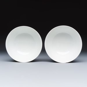A pair of Chinese blue and white 'Poppy' bowls — foto 6