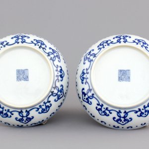 A pair of Chinese blue and white porcelain plates, Daoguang mark, 19/20th C. — 照片 2