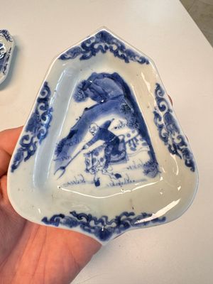 A pair of Chinese blue and white 'Rider on Horseback' sweetmeat dishes, Kangxi — photo 14