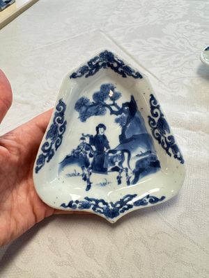 A pair of Chinese blue and white 'Rider on Horseback' sweetmeat dishes, Kangxi — photo 24