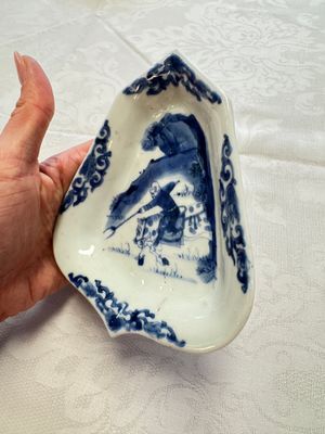 A pair of Chinese blue and white 'Rider on Horseback' sweetmeat dishes, Kangxi — photo 28