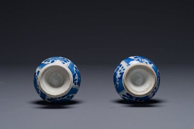 A pair of Chinese blue and white rosewater sprinklers for the Islamic market, Kangxi — photo 4