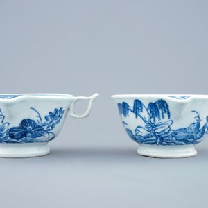 A pair of Chinese blue and white sauce boats, Qianlong — 照片 2