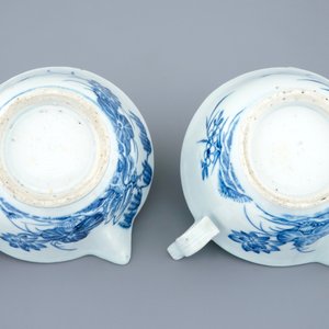 A pair of Chinese blue and white sauce boats, Qianlong — 照片 4