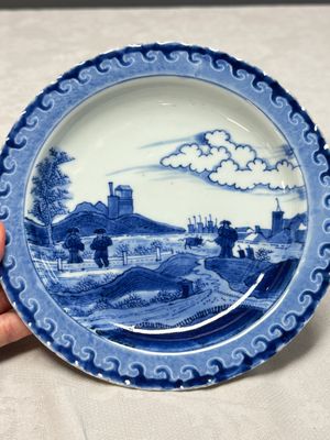 A pair of Chinese blue and white 'Scheveningen' or 'Nabeshima' plates, Kangxi/Yongzheng — photo 11