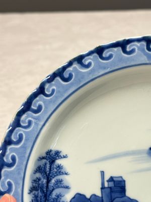 A pair of Chinese blue and white 'Scheveningen' or 'Nabeshima' plates, Kangxi/Yongzheng — photo 4