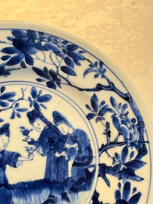 A pair of Chinese blue and white 'Sense of Smell' saucer dishes, artemisia leaf mark, Kangxi — 照片 16
