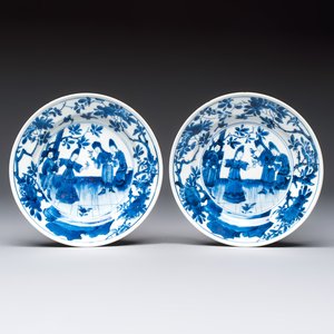 A pair of Chinese blue and white 'Sense of Smell' saucer dishes, artemisia leaf mark, Kangxi — 照片 1