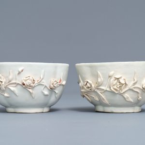 A pair of Chinese blue and white 'soft paste' relief-decorated cups and saucers, Qianlong — photo 4