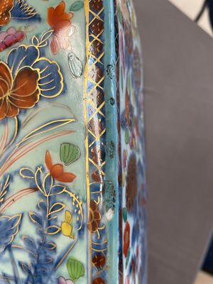 A pair of Chinese blue and white square flasks with European overdecoration, Kangxi — foto 18