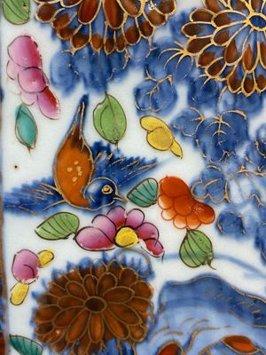 A pair of Chinese blue and white square flasks with European overdecoration, Kangxi — 照片 18