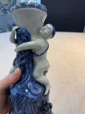 A pair of Chinese blue and white stands after Meissen example, Qianlong — photo 8