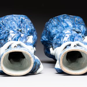 A pair of Chinese blue and white stands after Meissen example, Qianlong — photo 5