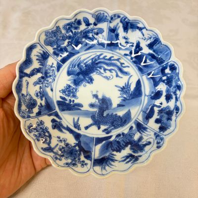 A pair of Chinese blue and white tea bowls and saucers — photo 2