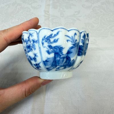 A pair of Chinese blue and white tea bowls and saucers — photo 20