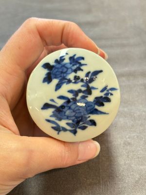 A pair of Chinese blue and white tea caddies and covers, 19th C. — 照片 10
