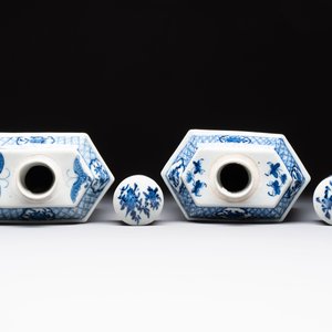 A pair of Chinese blue and white tea caddies and covers, 19th C. — 照片 6