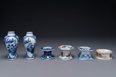 A pair of Chinese blue and white vases and four blue and white, famille rose and Imari-style salts, Kangxi/Qianlong