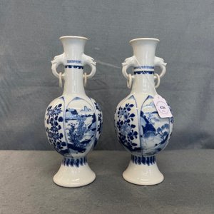 A pair of Chinese blue and white vases with elephant handles, Kangxi — photo 20