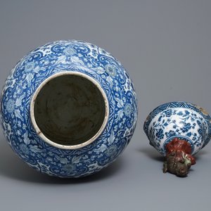 A pair of Chinese blue and white vases with faience replacement covers, Kangxi — photo 5