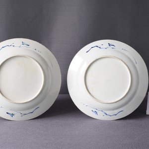 A pair of Chinese blue and white 'Xi Xiang Ji' dishes, Yongzheng — photo 4