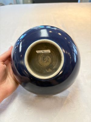 A pair of Chinese blue-glazed 'Hatcher Cargo' bowls with incised dragons, Transitional period — photo 13