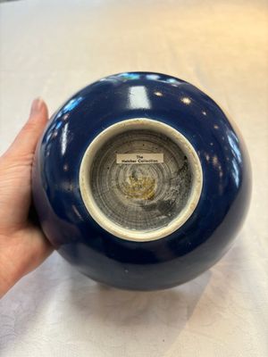 A pair of Chinese blue-glazed 'Hatcher Cargo' bowls with incised dragons, Transitional period — photo 6
