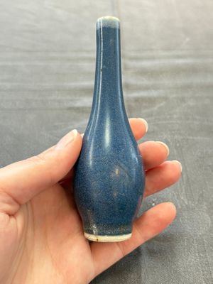 A pair of Chinese blue-glazed 'Hatcher Cargo' shipwreck bottle vases with incised dragons, Transitional period — 照片 5